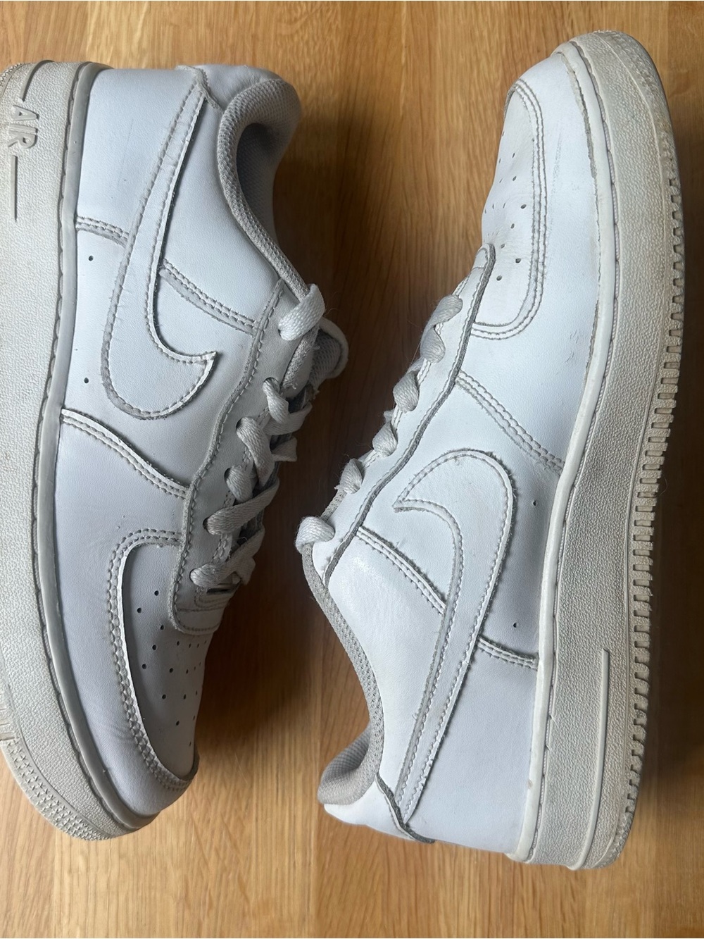 Nike Air Force 1 White Leather Low-Top Sneakers 7Y/ Womens 8.5